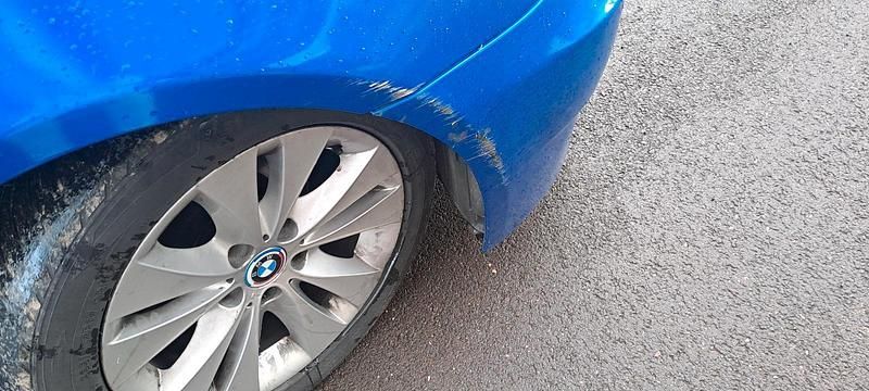 Gebraucht BMW 525 177 PS (130 kW) 2005 Blau Kombi