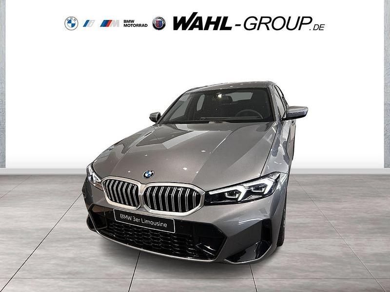 Grau Neu 2025 BMW 318 Comfort Edition Limousine | 43.690 € - Bild 1/4