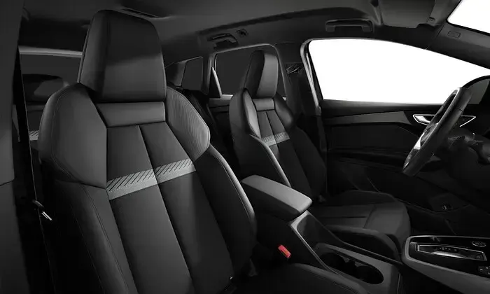 Gebraucht Audi Q4 e-tron Ambiente 210 kW (286 PS) 2025 Mythosschwarz SUV