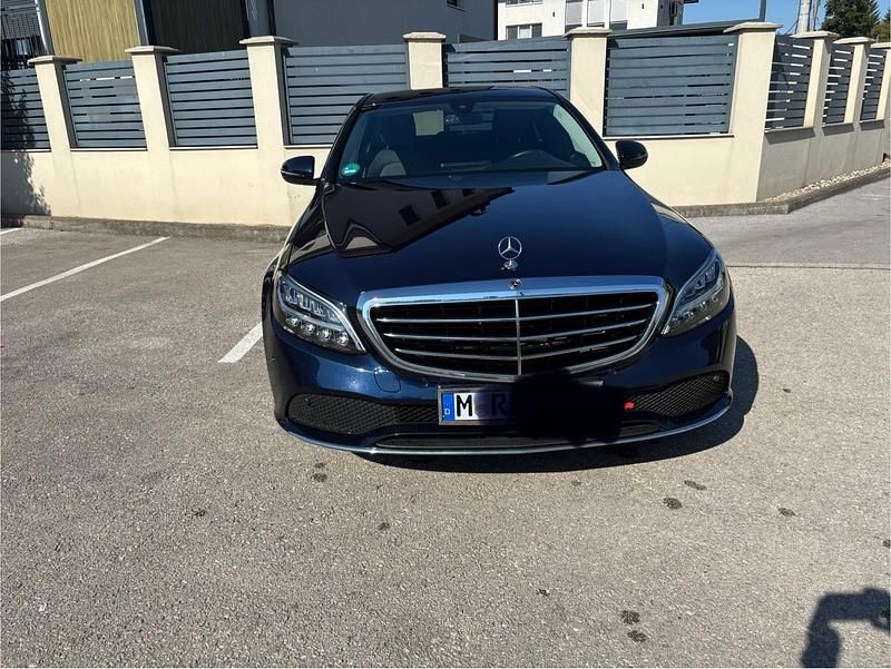 Blau Gebraucht 2020 Mercedes C220 Limousine | 23.500 € (Guter Preis) - Bild 1/4