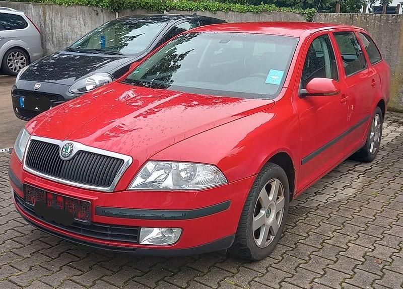 Rot Gebraucht 2006 Skoda Octavia Limousine | 1.350 € (Superpreis) - Bild 1/4