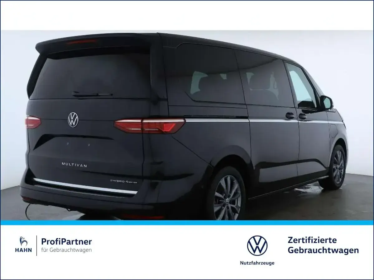 Gebraucht VW Multivan Style 245 PS (180 kW) 2025 Schwarz Van / Kleinbus