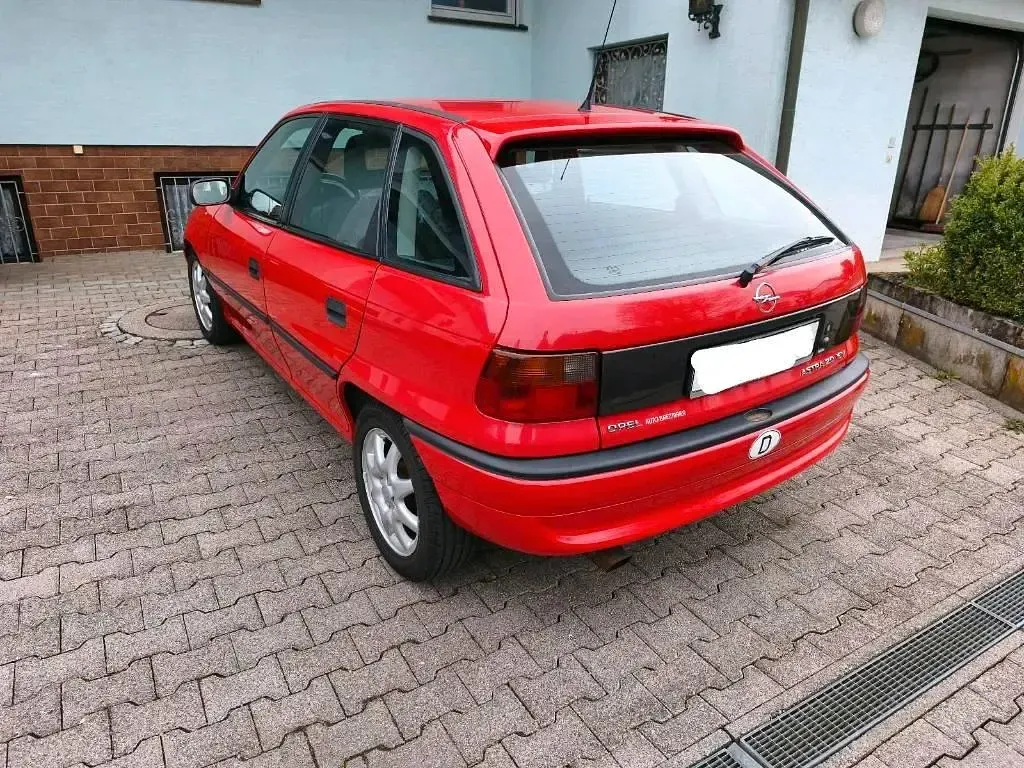Gebraucht Opel Astra 136 PS (100 kW) 1995 Rot Kleinwagen