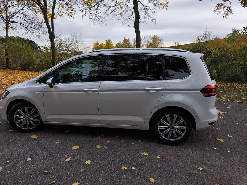 Gebraucht VW Touran Highline 150 PS (110 kW) 2016 Van / Kleinbus
