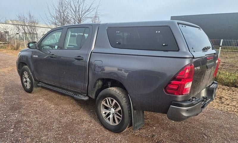 Gebraucht Toyota HiLux 150 PS (110 kW) 2021 Grau Abholung