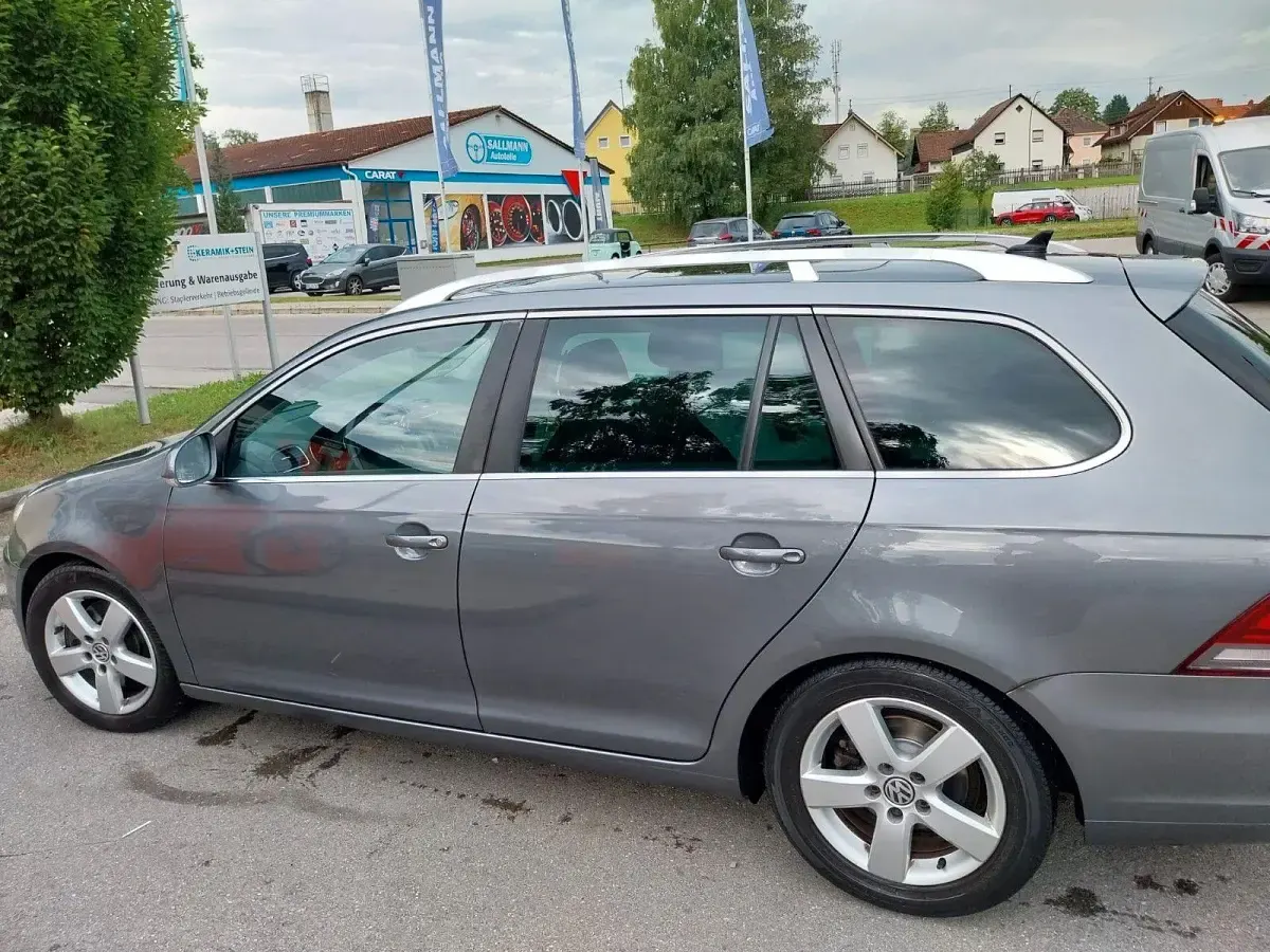 Gebraucht VW Golf VII 140 PS (102 kW) 2012 Grau Limousine