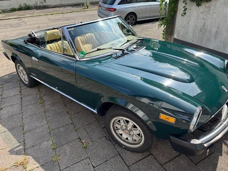 Grün Gebraucht 1984 Fiat 124 Spider Cabrio | 14.500 € - Bild 1/4
