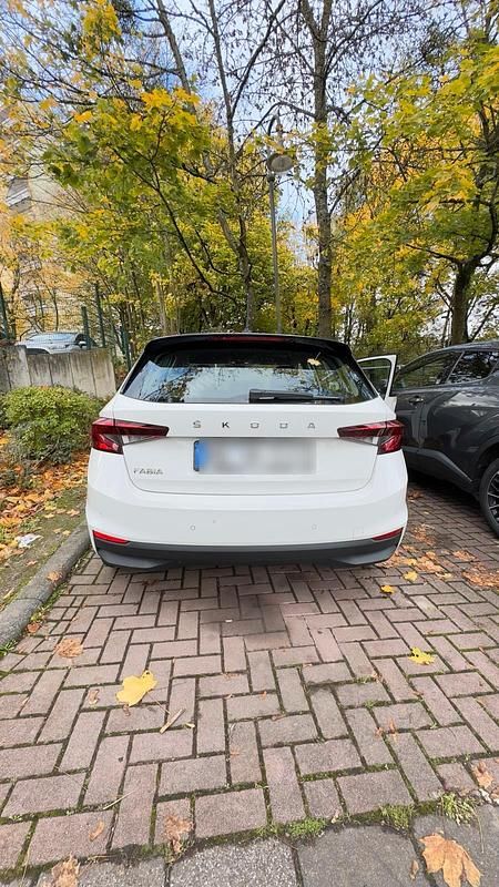 Gebraucht Skoda Fabia Easy 65 PS (47 kW) 2023 Weiß Kleinwagen