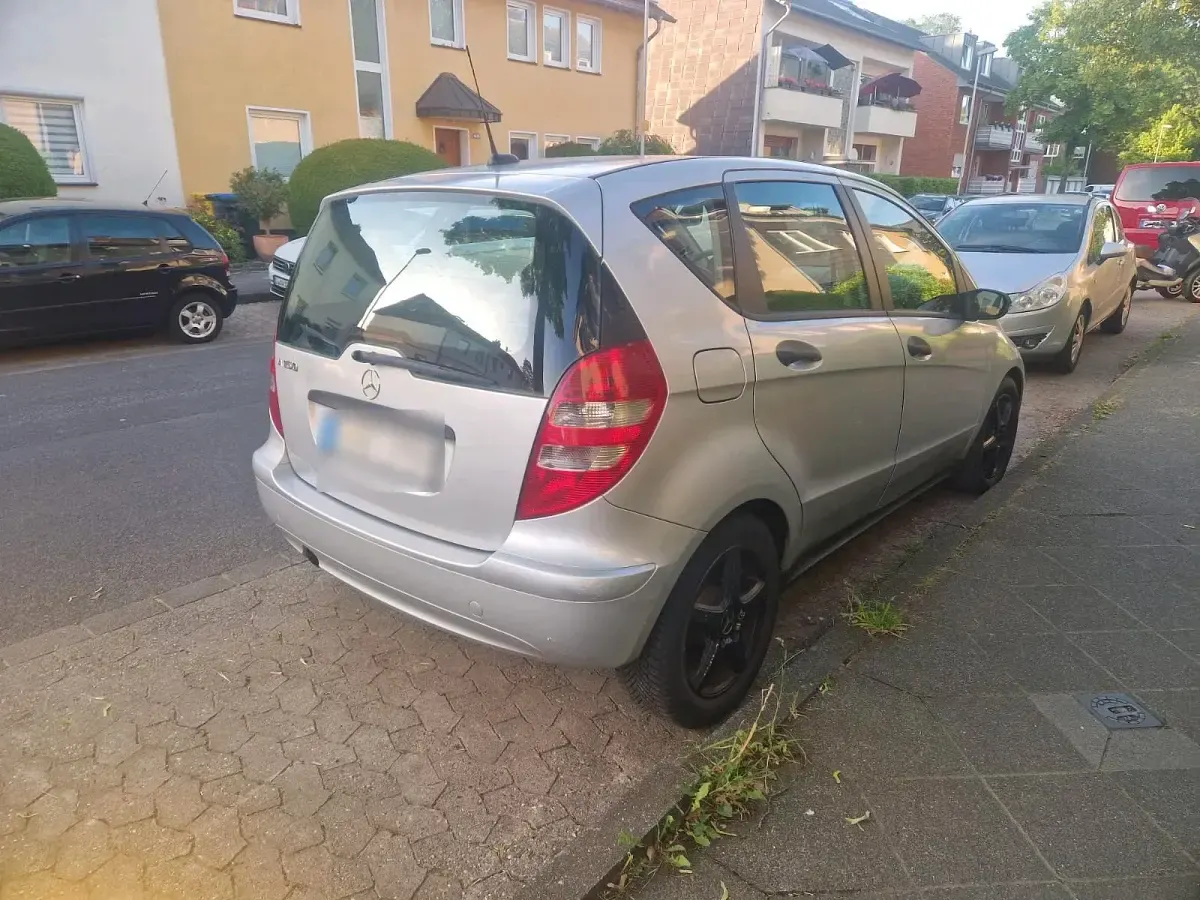 Gebraucht Mercedes A150 95 PS (69 kW) 2006 Silber Limousine