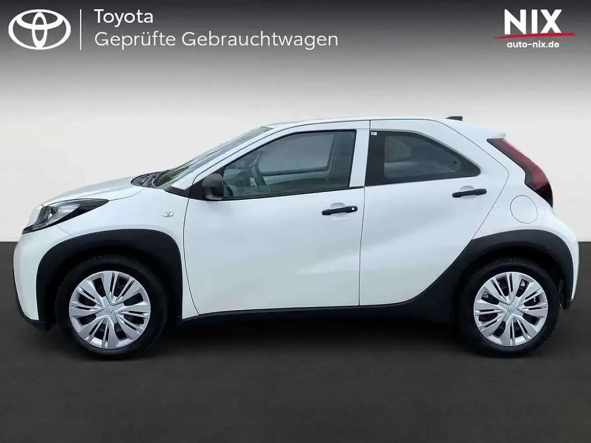 Gebraucht Toyota Aygo X 72 PS (52 kW) 2022 Schneeweiß SUV
