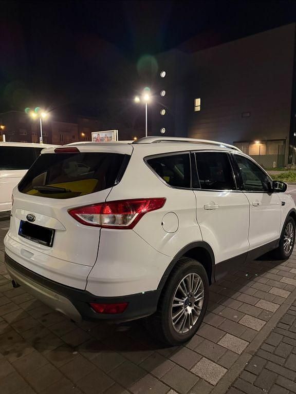 Gebraucht Ford Kuga SYNC Edition 150 PS (110 kW) 2014 Weiß SUV