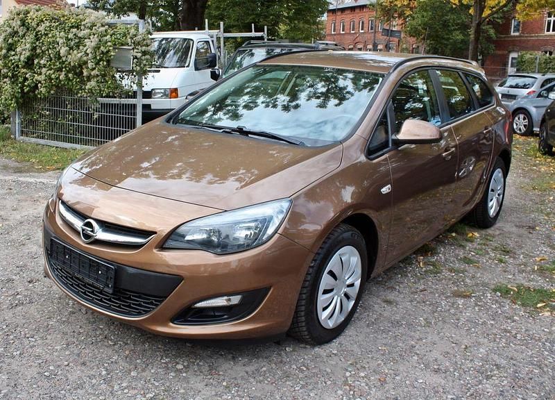 Gebraucht Opel Astra Style 116 PS (85 kW) 2016 Braun Kombi