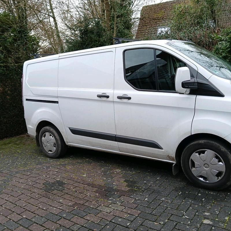 Weiß Gebraucht 2018 Ford Transit Custom Van / Kleinbus | 15.000 € (Fairer Preis) - Bild 1/4