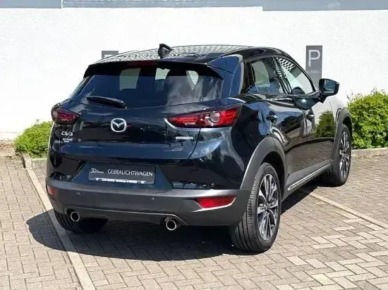 Używany Mazda CX-3 Selection 121 KM (88 kW) 2021 Czarny SUV