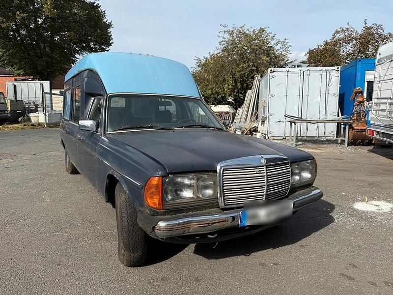 Schwarz Gebraucht 1985 Mercedes 300 Limousine | 1.600 € - Bild 1/4