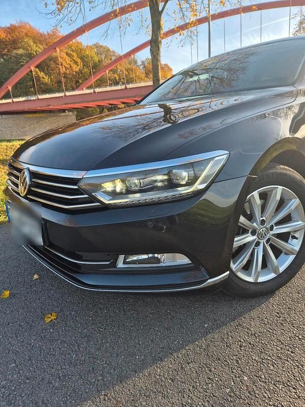 Schwarz Gebraucht 2016 VW Passat Kombi | 12.300 € (Fairer Preis) - Bild 1/4