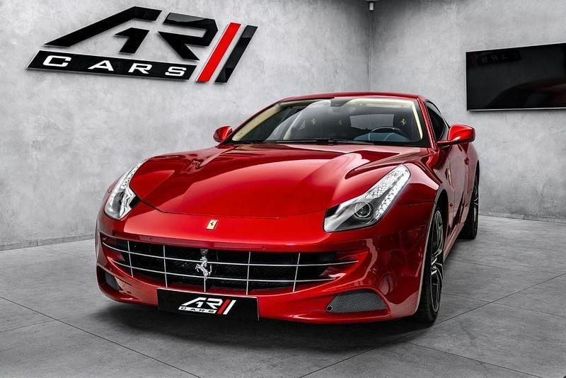 Gebraucht Ferrari FF 661 PS (486 kW) 2012 Rot Kombi