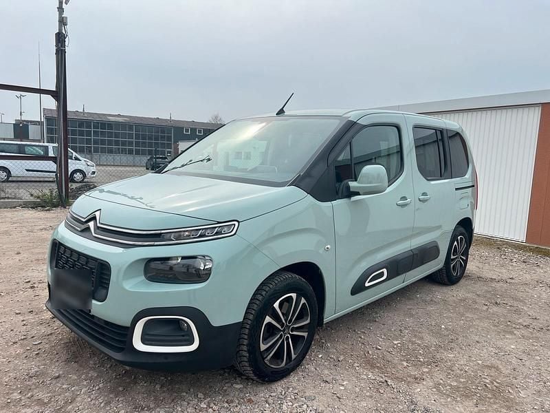 Gebraucht Citroën Berlingo Feel 131 PS (96 kW) 2018 Grün Van / Kleinbus