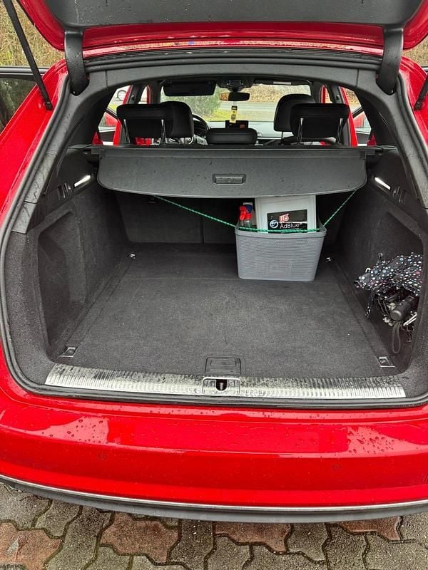 Gebraucht Audi A4 S-Line 150 PS (110 kW) 2017 Rot Kombi