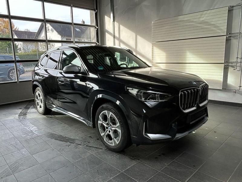 Gebraucht BMW iX1 xLine 230 kW (313 PS) 2023 Schwarz SUV