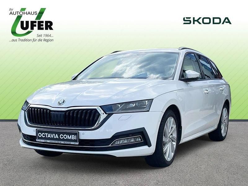 Bila candy/candyweiss Gebraucht 2021 Skoda Octavia First Edition Kombi | 21.490 € (Guter Preis) - Bild 1/4