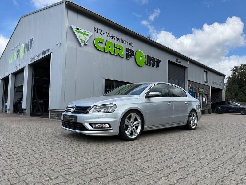 Silber Gebraucht 2014 VW Passat R-line BlueMotion Limousine | 10.490 € (Guter Preis) - Bild 1/4