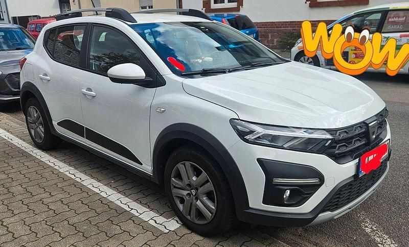 Weiß Gebraucht 2022 Dacia Sandero Comfort Limousine | 11.500 € (Superpreis) - Bild 1/4