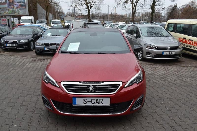 Gebraucht Peugeot 308 SW GT 181 PS (133 kW) 2015 Rot Kombi