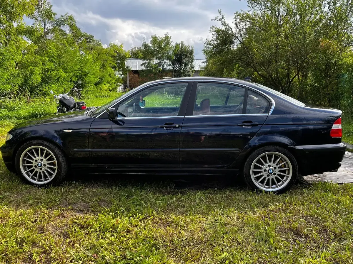 Brugt BMW 330 Basis 231 HK (169 kW) 2004 Blå Sedan