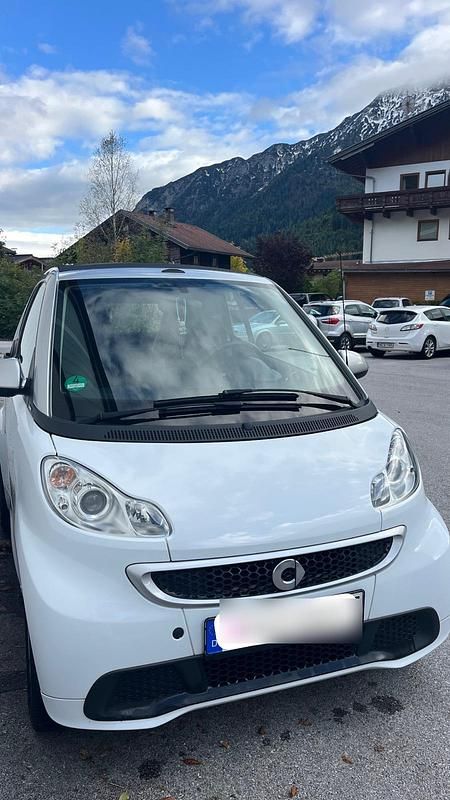 Weiß Gebraucht 2012 Smart ForTwo Cabrio Cabrio | 5.700 € (Fairer Preis) - Bild 1/4