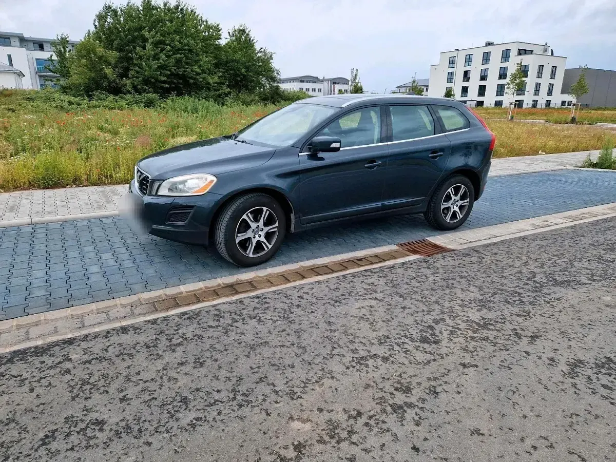 Gebraucht Volvo XC60 205 PS (150 kW) 2011 Andere farben SUV