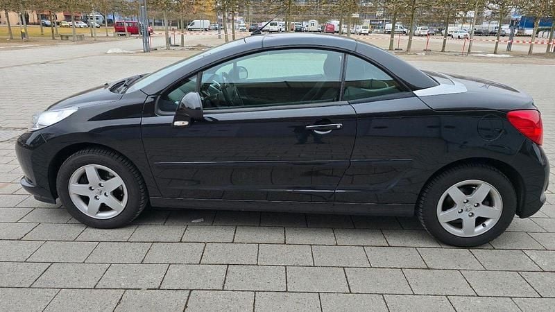 Schwarz Gebraucht 2009 Peugeot 207 CC Platinum Cabrio | 2.700 € (Superpreis) - Bild 1/4