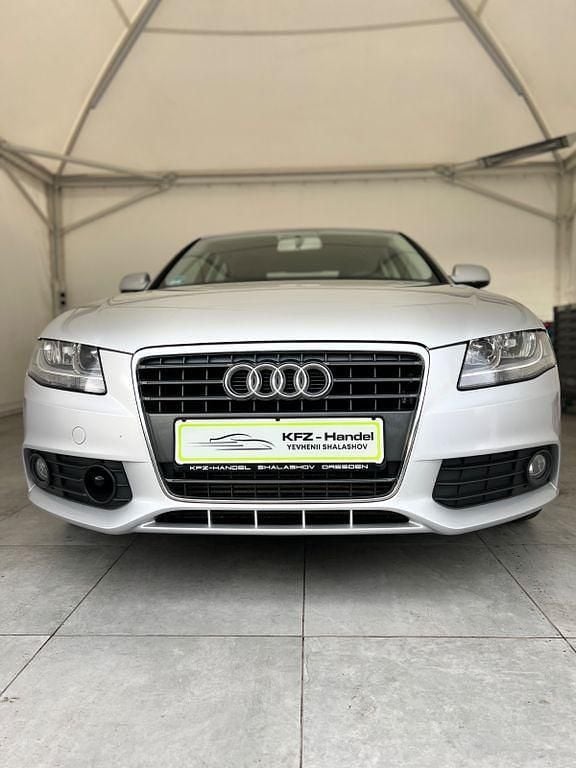 Gebraucht Audi A4 Attraction 120 PS (88 kW) 2010 Silber Limousine