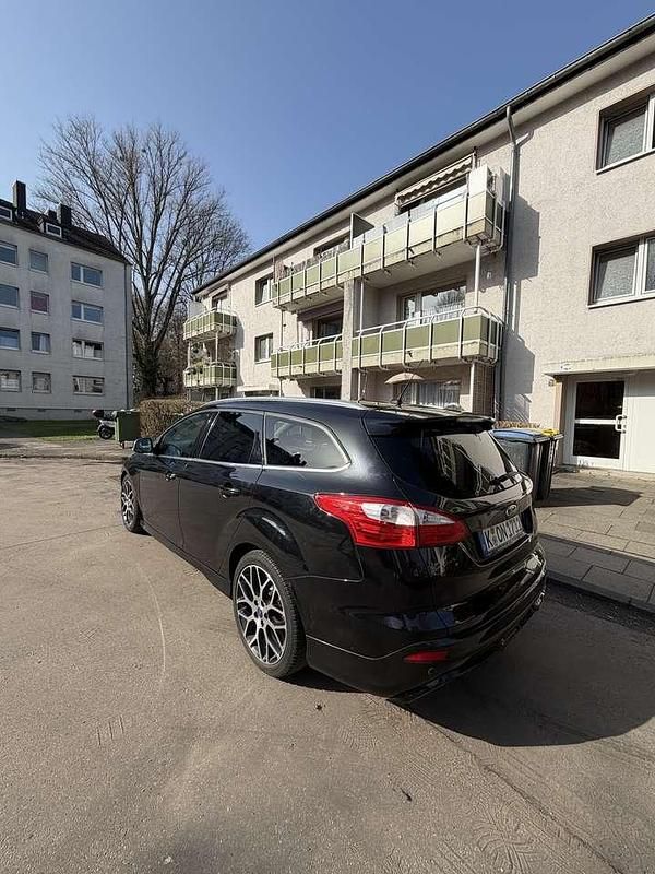Gebraucht Ford Focus 125 PS (91 kW) 2013 Kombi