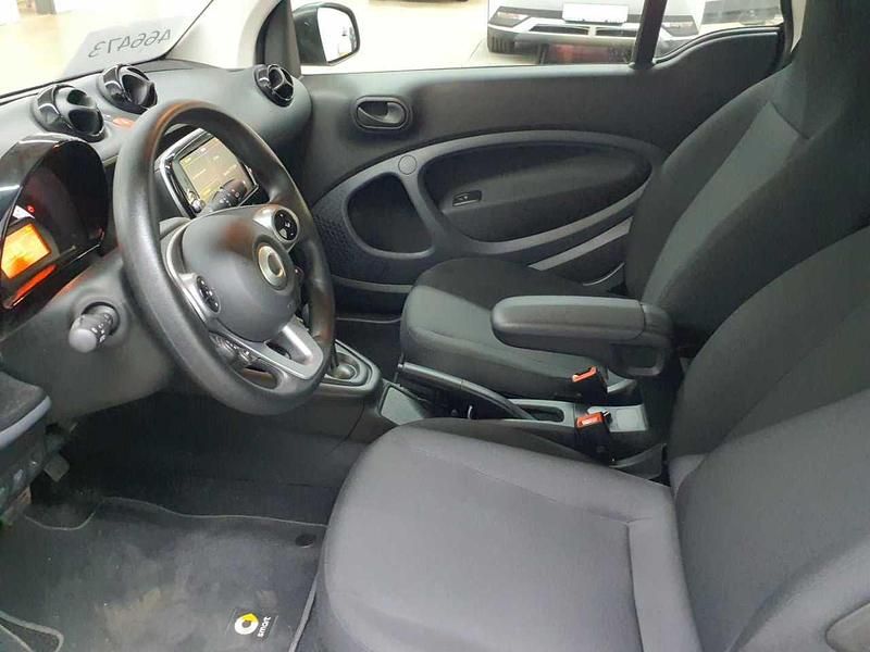 Gebraucht Smart ForTwo Coupé 60 kW (82 PS) 2022 Tridion sicherheitszelle in weiß Coupé