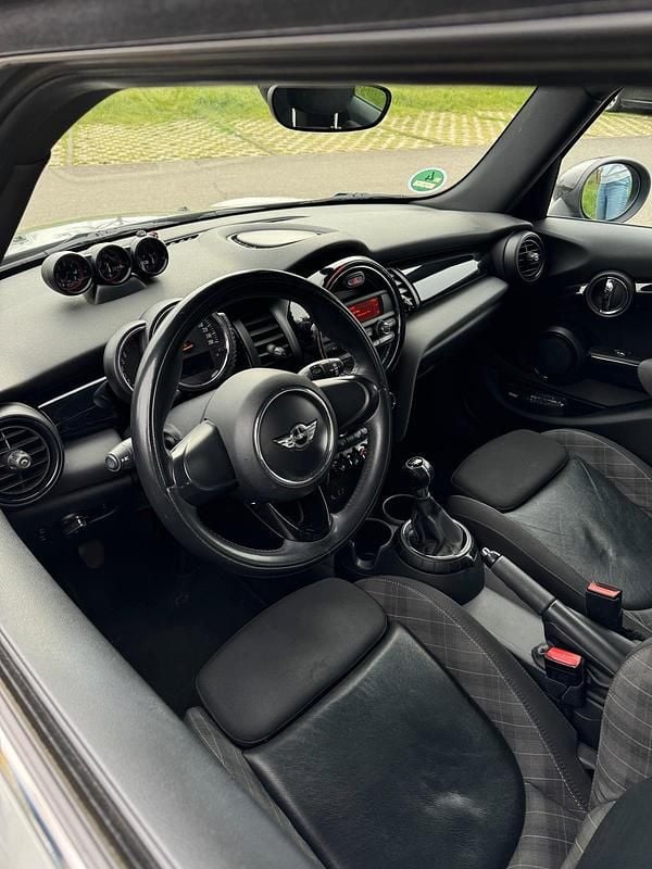 Gebraucht Mini John Cooper Works 136 PS (100 kW) 2016 Grau Kleinwagen