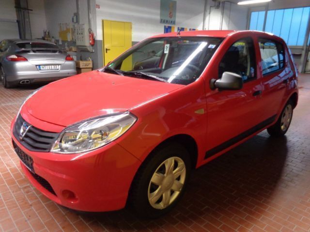 Gebraucht Dacia Sandero Ambiance 75 PS (55 kW) 2010 Rot Kleinwagen