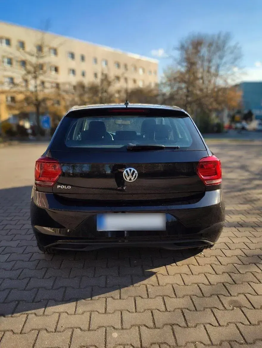 Gebraucht VW Polo 80 PS (58 kW) 2020 Schwarz Kleinwagen
