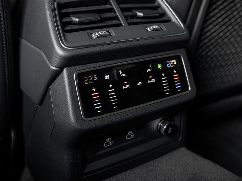 Gebraucht Audi A6 Sport 299 PS (219 kW) 2022 Schwarz Kombi