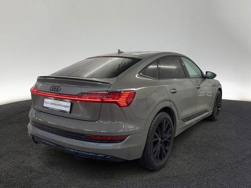 Gebraucht Audi e-tron Sportback S-Line 300 kW (408 PS) 2023 Chronosgrau metallic SUV