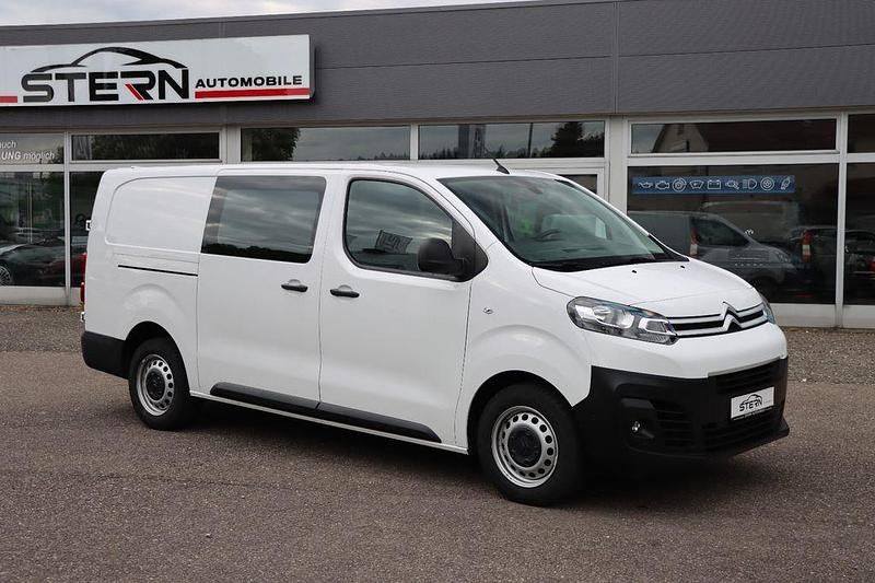 Weiss banquise Gebraucht 2021 Citroën Jumpy Van / Kleinbus | 18.490 € (Guter Preis) - Bild 1/4