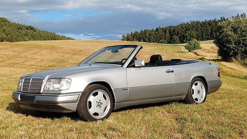 Gebraucht Mercedes E320 Edition 220 PS (161 kW) 1997 Silber Cabrio