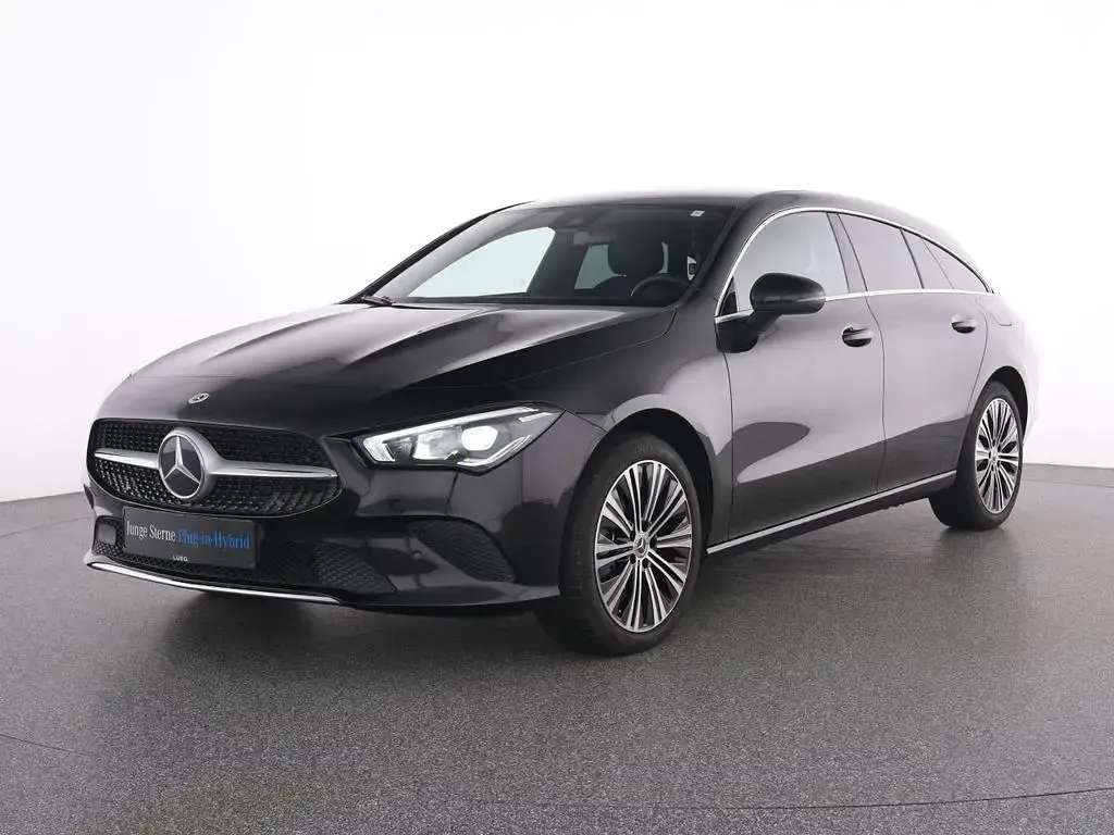 Gebraucht Mercedes CLA250e Progressive 160 PS (117 kW) 2022 Schwarz Coupé