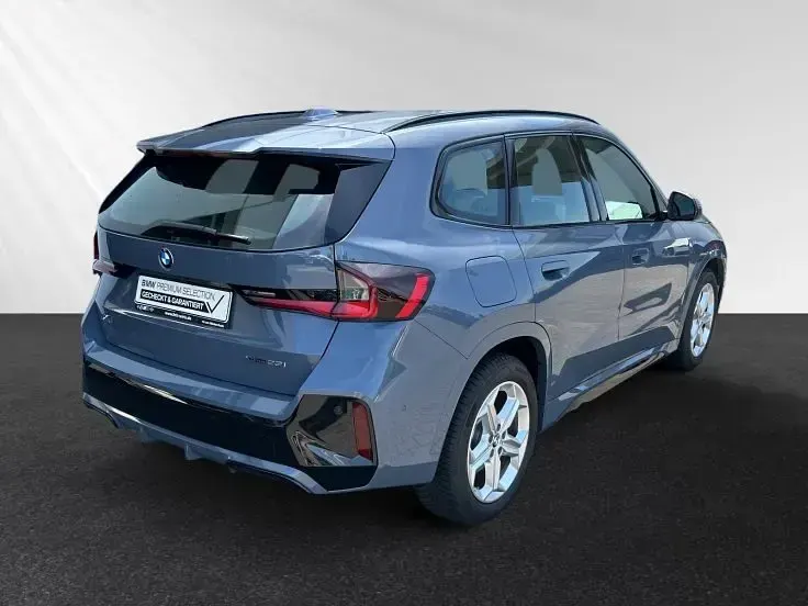 Gebraucht BMW X1 M Sport 218 PS (160 kW) 2025 Bmw individual storm bay metallic SUV