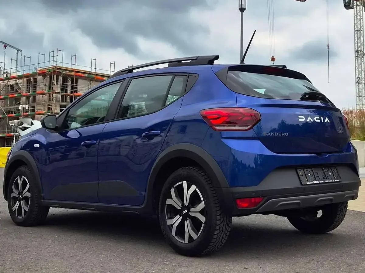 Gebraucht Dacia Sandero Stepway 101 PS (74 kW) 2023 Iron blau Kleinwagen