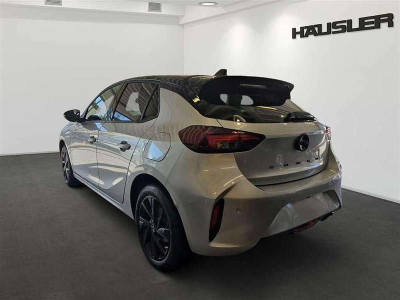 Gebraucht Opel Corsa 131 PS (96 kW) 2024 Kristall silber (metallic) Kleinwagen