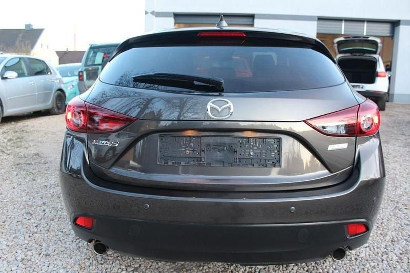 Gebraucht Mazda 3 Center-Line 120 PS (88 kW) 2016 Braun Limousine
