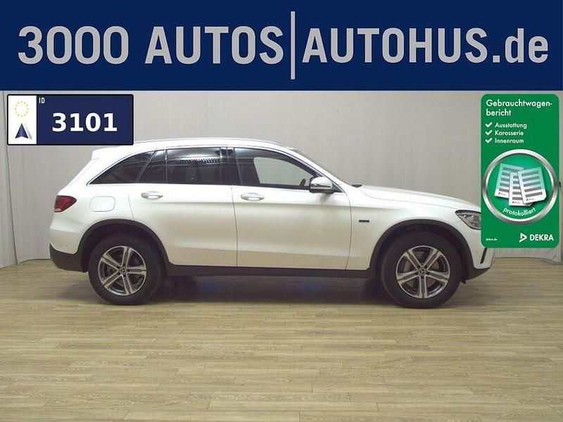 Gebraucht Mercedes GLC300e 320 PS (235 kW) 2021 Weiss SUV