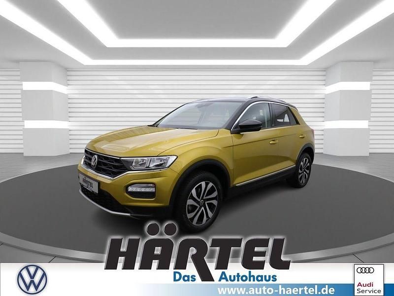 Gebraucht VW T-Roc Active 150 PS (110 kW) 2021 Kurkumagelb (yellow), metallic SUV