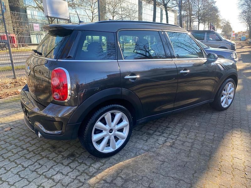 Gebraucht Mini Cooper 140 PS (102 kW) 2015 Braun Kleinwagen